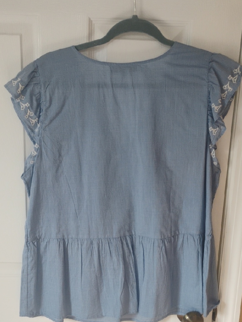 LOFT embroidered chambray flutter sleeve peplum top - Picture 4 of 5